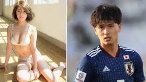 Ů�Ӿ������Ψһ�н���